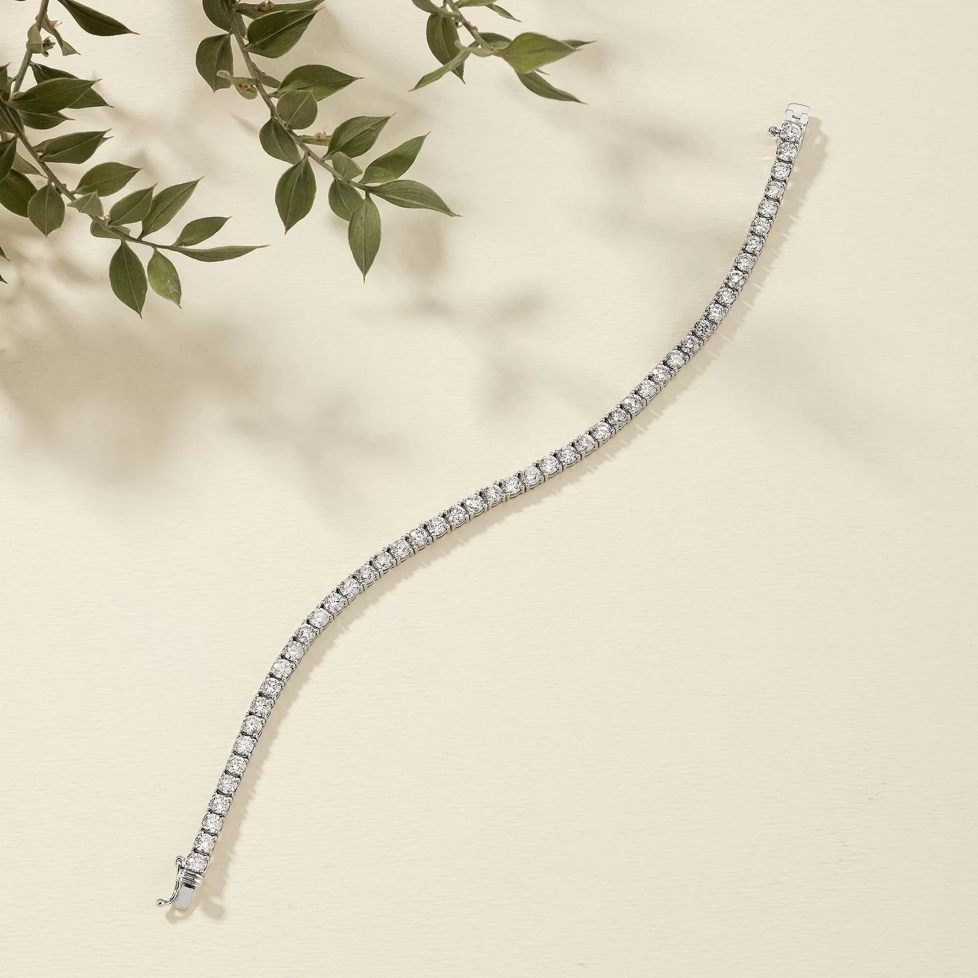 7.99 Ct. Pırlanta Bileklik