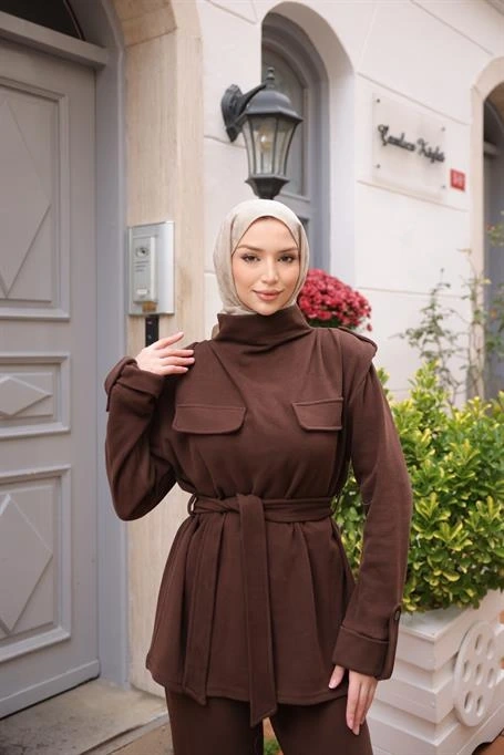 Boğazlı Belden Bağcıklı Cep Detaylı İkili Tesettür Eşofman Takımı - (38-46) - 71377 - Kahverengi