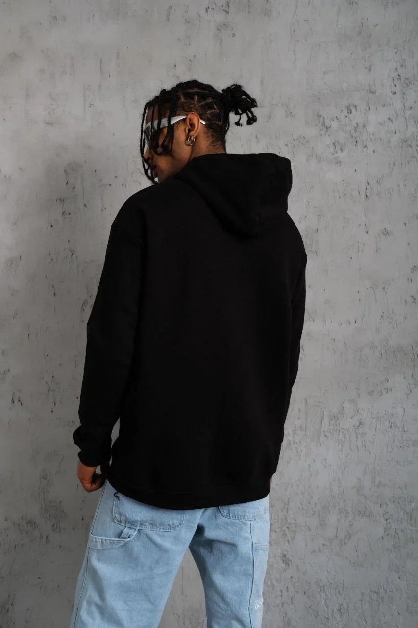 Erkek Oversize Kapüşonlu Sweatshirt – Siyah Renk Üç İplik İçi Pamuklu Kanguru Cepli Baskılı Hoodie Rahat Kalıp Kışlık Günlük Kombinlere Uygun - Siyah