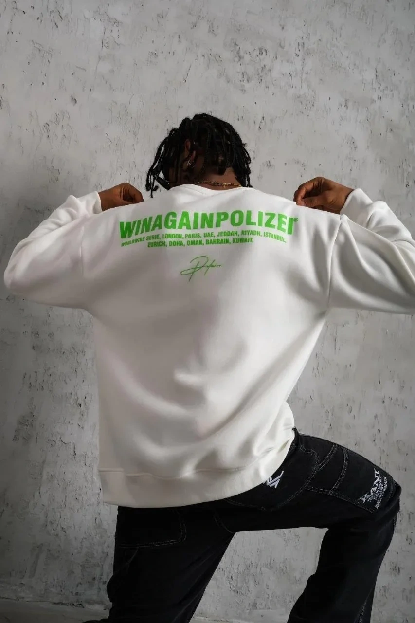 Erkek Oversize Sweatshirt – Beyaz Renk | Ön ve Sırt Baskılı, Üç İplik İçi Pamuklu Kumaş, Rahat Kalıp, Ribanalı Kışlık Sweat | Winagain Polizei Serisi - Beyaz