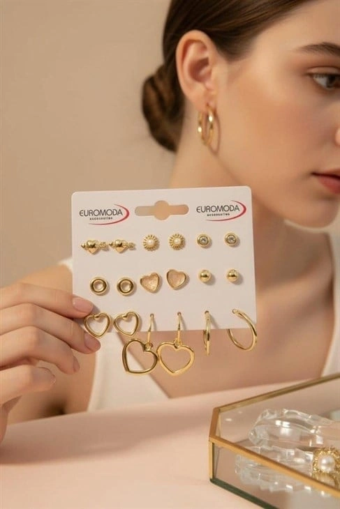 Gold Halka Kalp Figürlü 9lu Küpe Seti