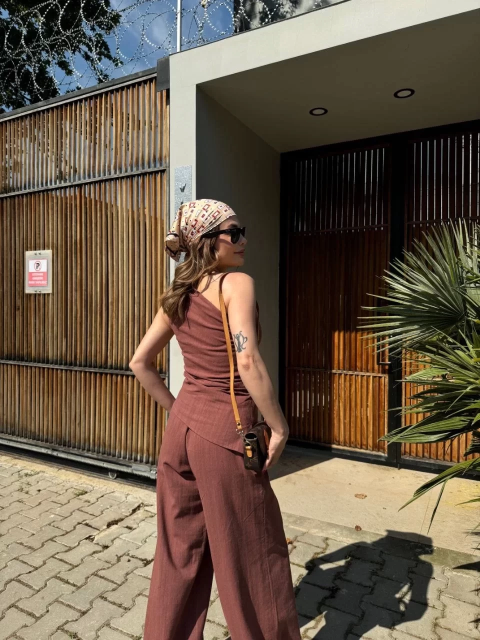 Kadın Keten Asimetrik Tek Omuzlu Bluz Pantalon Takım- Bordo