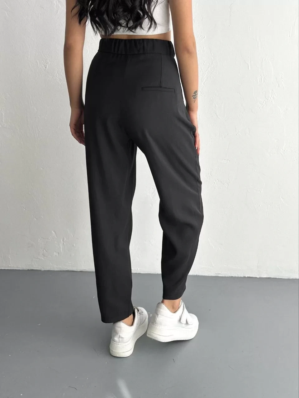 Kadın Yüksel Bel Beli Bağcıklı Rahat Cepli Boru Paça Pantalon - Siyah