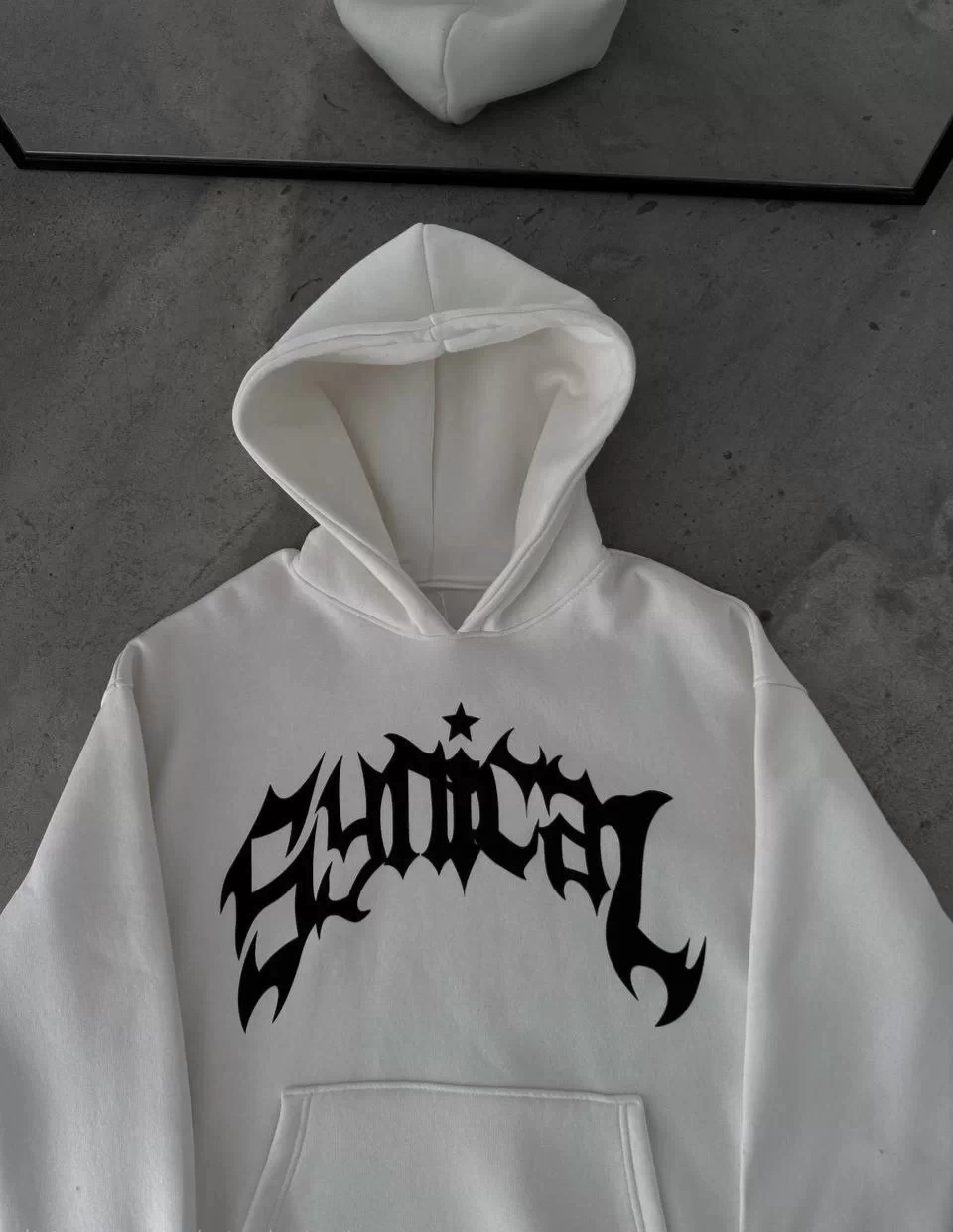 Kışlık Kapüşonlu Baskılı Oversize SweatShirt- Beyaz