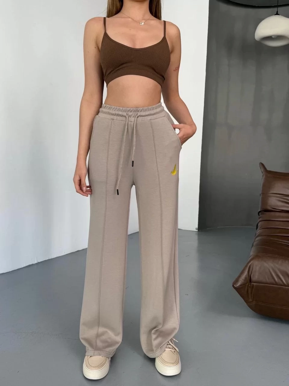 Osy Modal Yumuşak Dokulu Kumaş Nakış işlemeli Rahat Bol Paça Eşofman Pantalon - Bej
