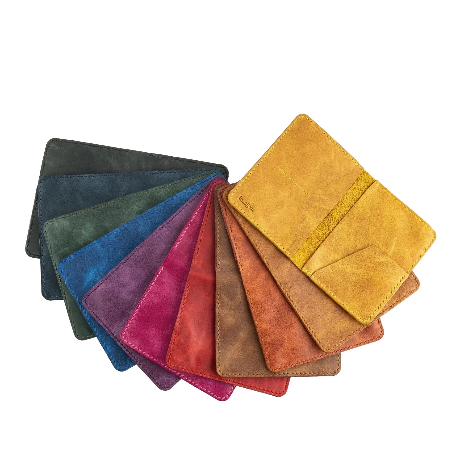 İsme Özel Pasaport Kılıfı - %100 Rainbow Deri - AK02003 - Tobacco