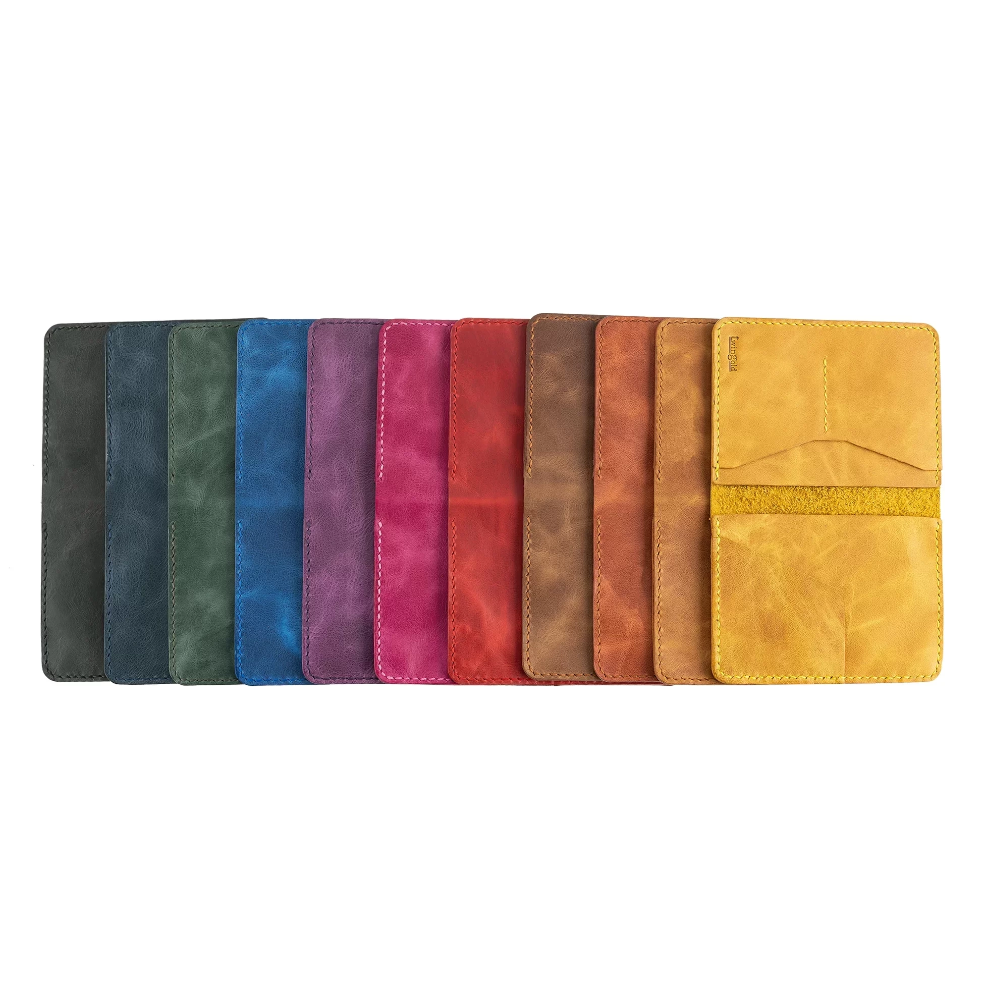 İsme Özel Pasaport Kılıfı - %100 Rainbow Deri - AK02003 - Tobacco