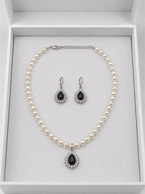 Siyah Damla Taş Detaylı 2li İnci Kolye Ve Küpe Seti