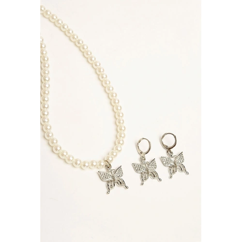 Kelebek Tasarımlı İnci Boncuklu Kolye Küpe Takım