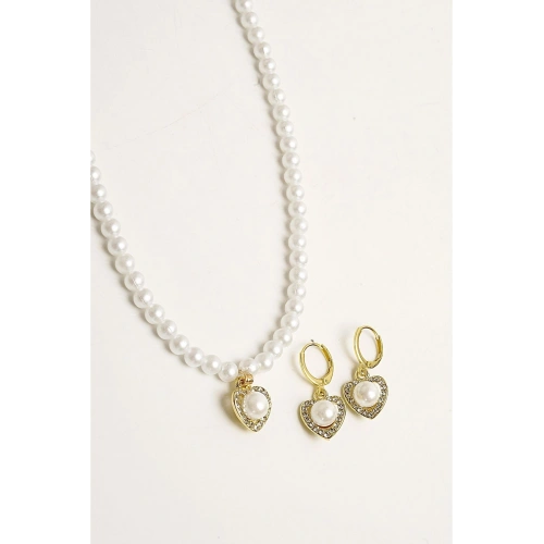 Kalp Tasarımlı İnci Boncuklu Kolye Küpe Takı Seti