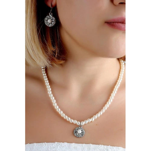 Özel Tasarımlı İnci ve Zirkon Taşlı Kolye Küpe Takım