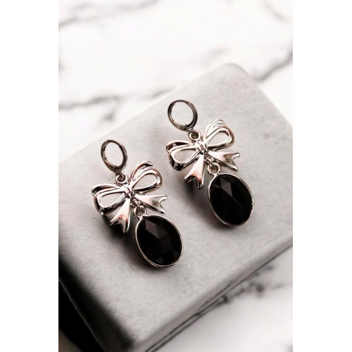 Fiyonk Tasarımlı Siyah ve Beyaz Taşlı Sallantılı Küpe