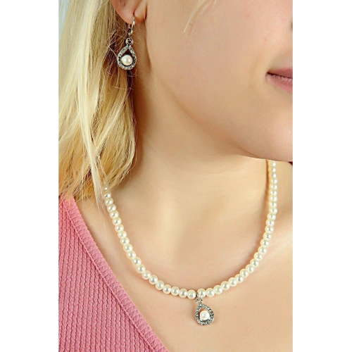 Özel Tasarımlı İnci ve Zirkon Taşlı Kolye Küpe Takımı