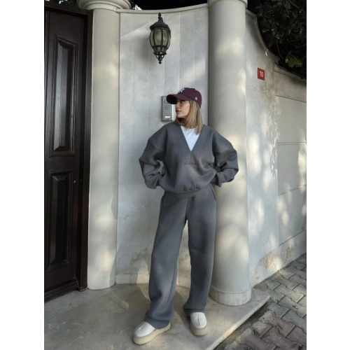 Geniş V Yaka Üç İplik Sweat Takım - Füme