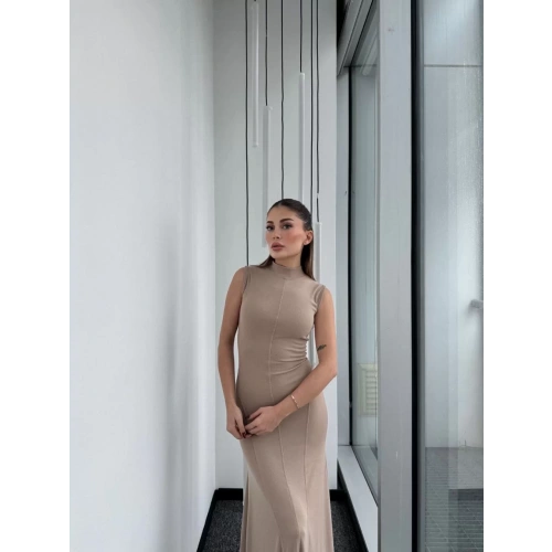 Kolsuz Yarım Bogazlı Uzun Elbise- Bej