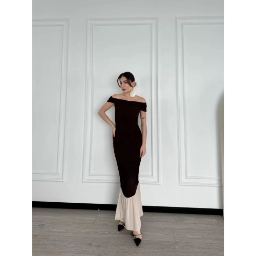 Striptiz Omuzlu Uzun Elbise- Kahve