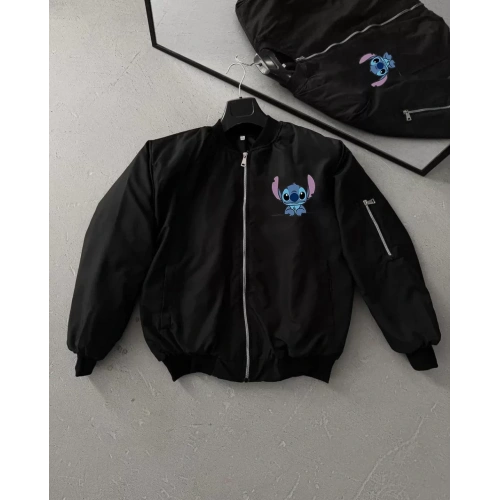 Unisex Siyah Bomber Ceket – Fermuarlı, Cepli, Kapitone Astarlı, Sevimli Stitch Baskılı Günlük Rahat Mont - Siyah