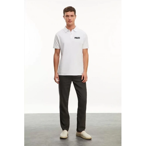 Yakası Düğmeli Yakalı Pike Baskılı T-Shirt - Beyaz