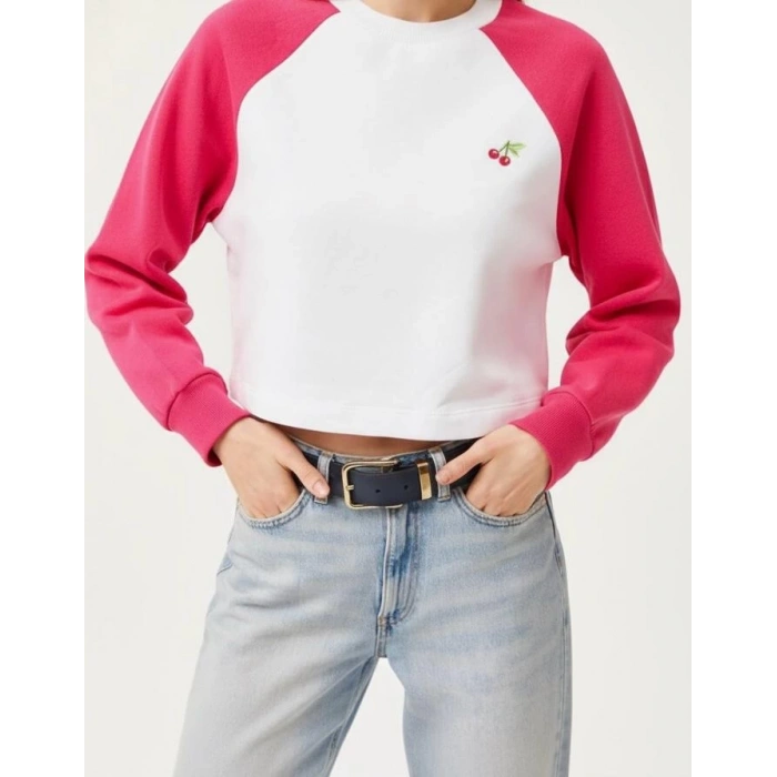 Sıcak Tutan Kışlık | Kadın Kiraz Nakışlı Pembe Beyaz 3 İplik Şardonlu Reglan Kol Sweatshirt