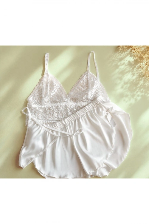 Saten Dantelli Şortlu Pijama Takımı