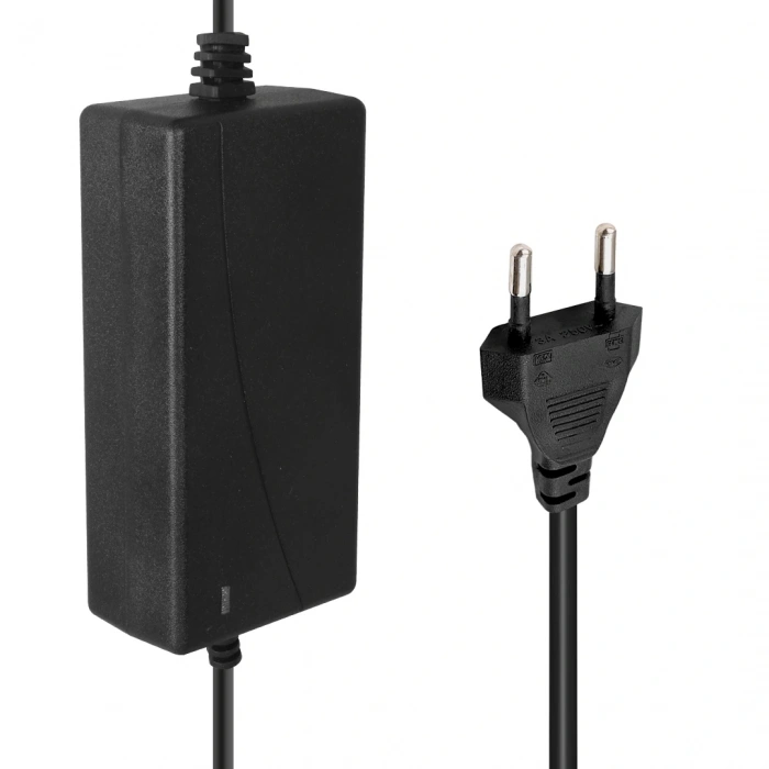 12 VOLT - 3 AMPER 5.5*2.5 UÇLU PLASTİK KASA MASAÜSTÜ ADAPTÖR (5047)