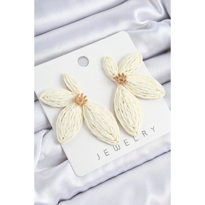 Yarım Çiçek Model Krem Renk Kadın Hasır Küpe