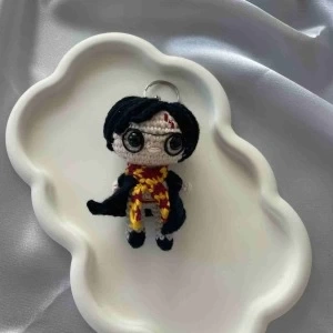 Amigurumi Anahtarlık  El Yapımı Hary 8 cm