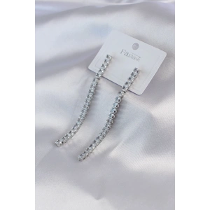 Gümüş Renk Zirkon Taşlı Kadın Küpe