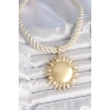 Kırık Beyaz Halat Model Gold Renk Güneş Figürlü Pirinç Kolye