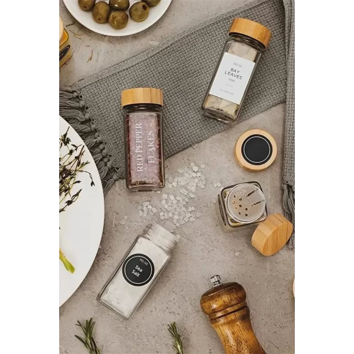 24lü Bambu Kapaklı Cam Kare Etiketli Formlu Baharatlık Takımı Serpme Başlıklı Baharatlık Set