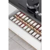 24lü Bambu Kapaklı Cam Kare Etiketli Formlu Baharatlık Takımı Serpme Başlıklı Baharatlık Set