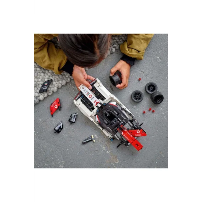 LEGO TECHNIC FORMULA E PORSCHE 99X ELECTRİC