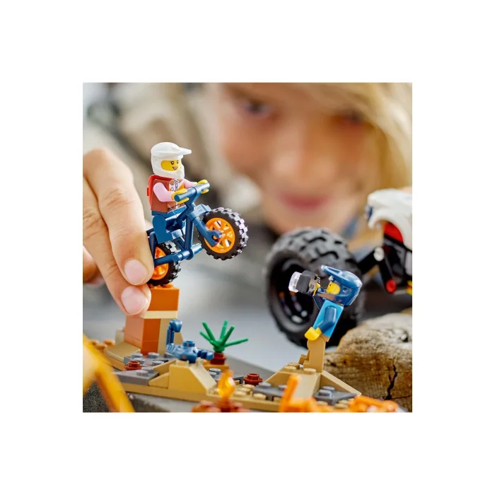 LEGO CITY 4X4 ARAZİ ARACI MACERALARI
