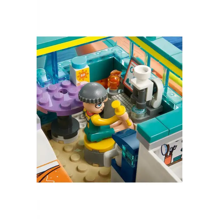 LEGO SEA RESCUE BOAT