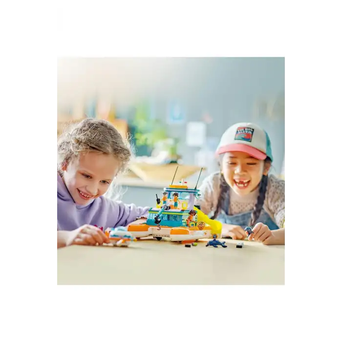 LEGO SEA RESCUE BOAT