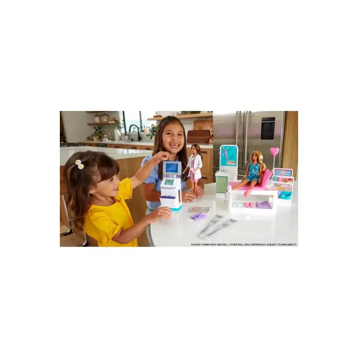 Barbienin Klinik Oyun Seti