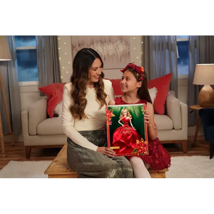 Barbie 2022 Mutlu Yıllar Bebeği (dalgalı sarı saçlı),bebek standı, 6 yaş ve üzeri HBY03