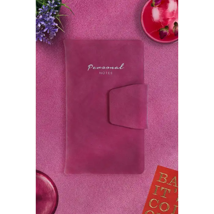 VICTORIAS JOURNALS 5509 SERT KAPAK MIKNATISLI CEP DEFTERİ 9,6X16,6 CM 96 YAP. 80 GR. ÇİZGİLİ FUŞYA
