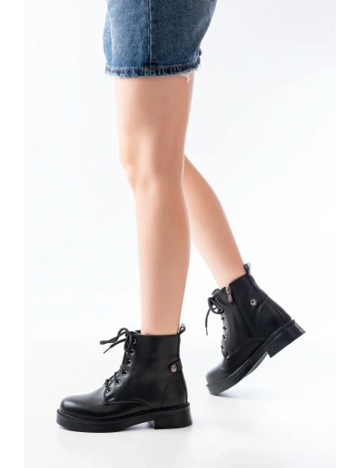 02-2003 Siyah Bağcıklı Fermuarlı Günlük Kadın Bot