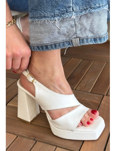 Cica Beyaz Cilt Topuklu Ayakkabı