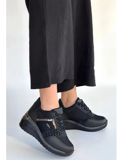 Geja Siyah Cilt Bağcıklı Spor Ayakkabı