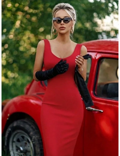 Kadın Askılı Derin Yuvarlak Yakalı Sırtı Açık Midi Dalgıç Elbise