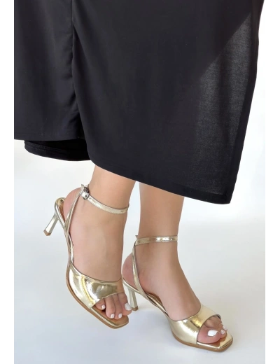 Lenya Gold Rugan Topuklu Ayakkabı