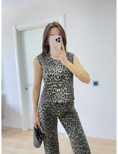 leopar desenli Düğmeli Bluzlu Pantolon İkili Takım -Leopar