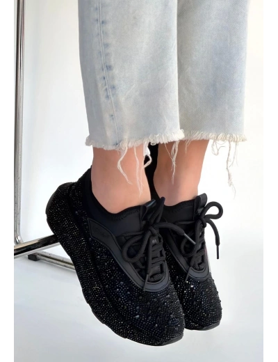 Rimay Siyah Cilt Boncuk İşlemeli Spor Ayakkabı