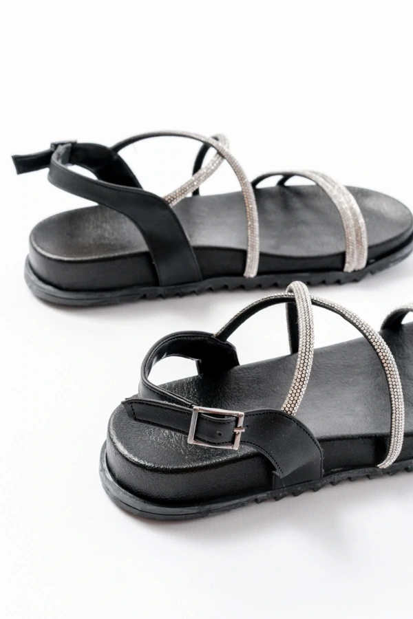 1001-1105 Siyah Gümüş Taşlı Günlük Kadın Sandalet