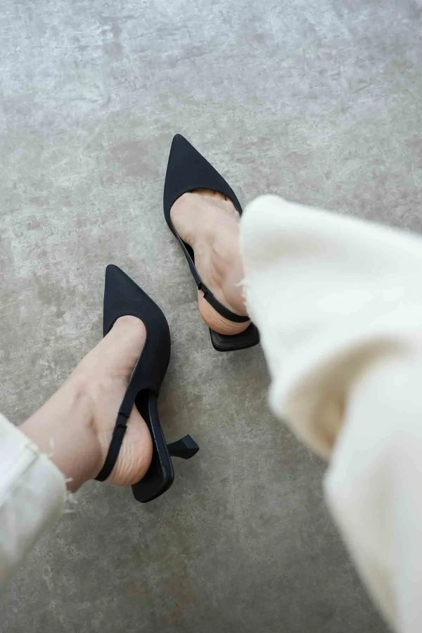 Angelica Kadın Siyah Saten Topuklu Ayakkabı