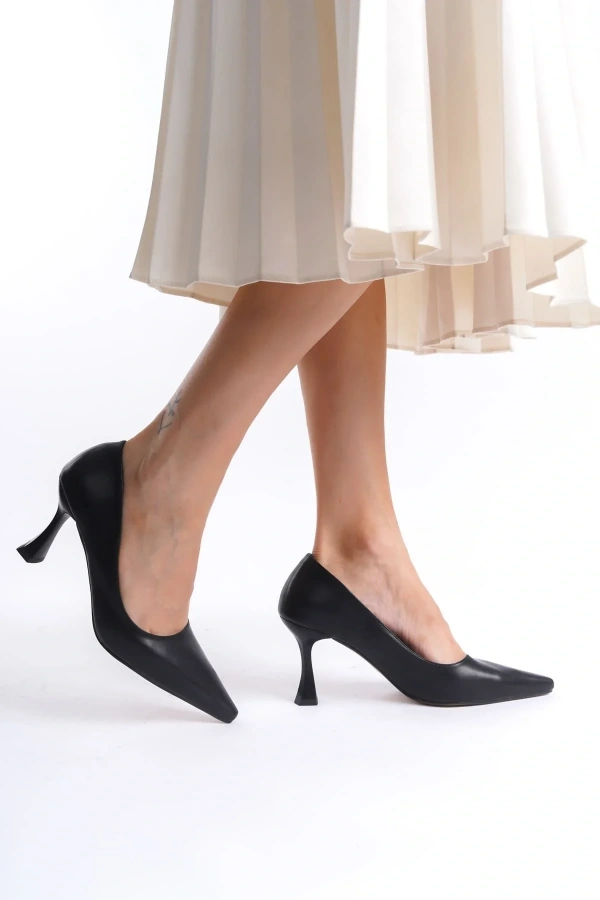 Cordelia Kadın Mat Siyah Stiletto