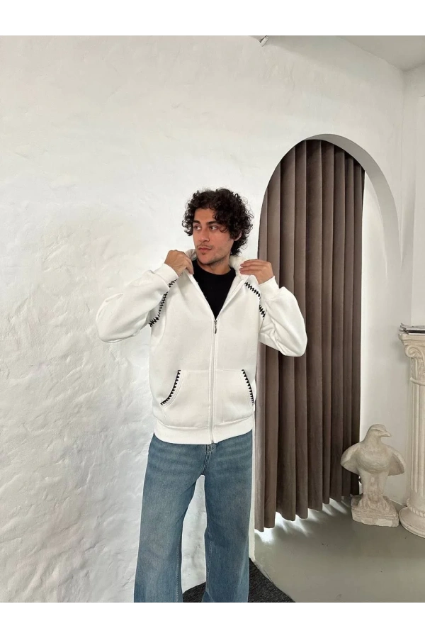 Erkek Oversize Dik Yaka Fermuarlı Sweatshirt - Zincir Nakışli Kanguru Cepli - Beyaz