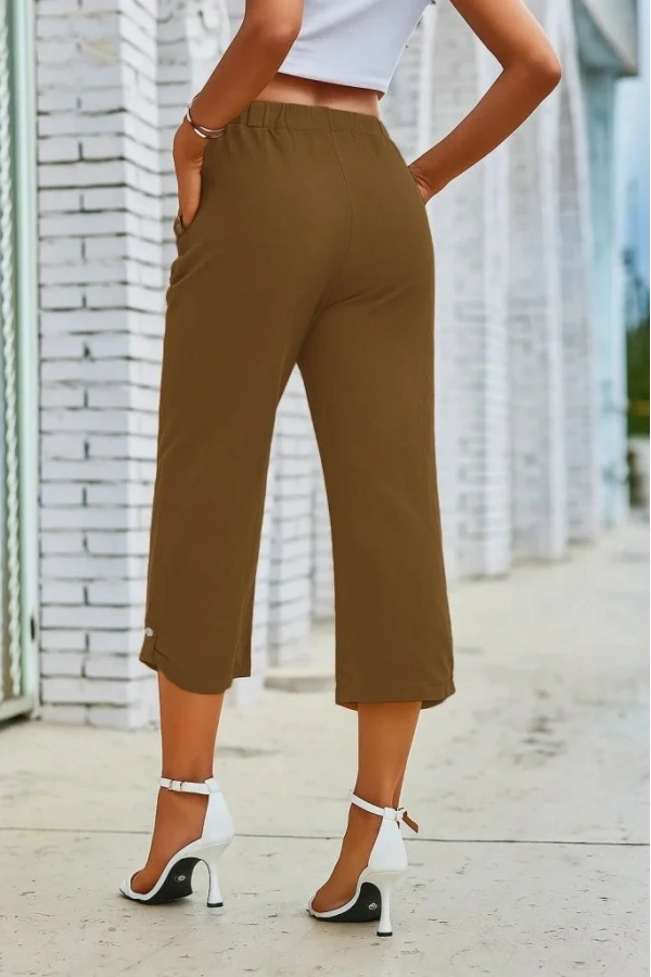 Kadın Beli Lastikli Düğme Ve Cep Detaylı Kapri Ithal Keten Pantolon